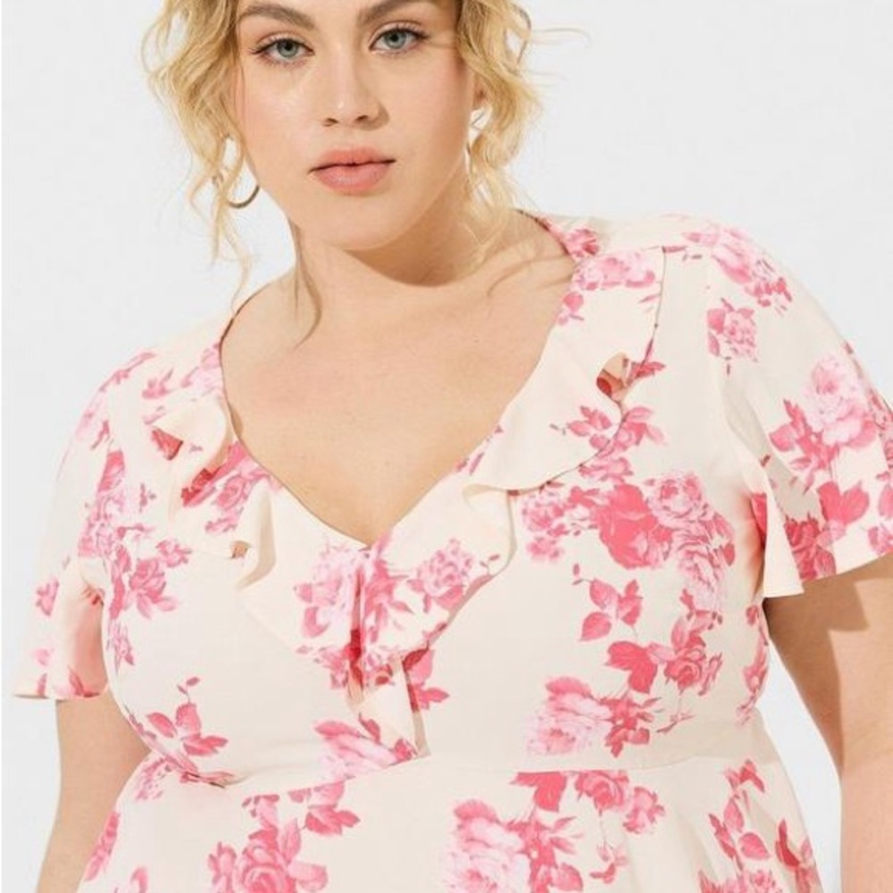 Torrid Georgette Ruffle Detail Top - Picture 2 of 7
